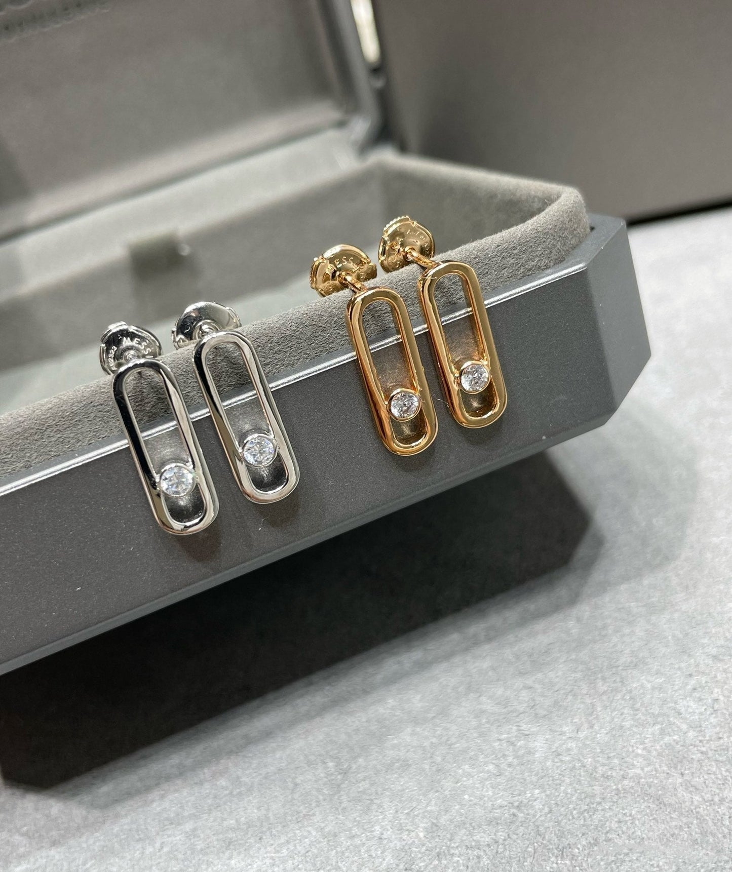 [Noble Aura jewelry]MOVE UNO SMALL 1 DIAMOND EARRINGS