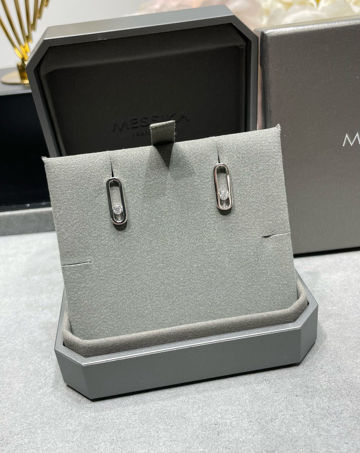 [Noble Aura jewelry]MOVE UNO SMALL 1 DIAMOND EARRINGS