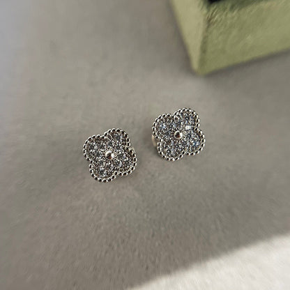 [Noble Aura jewelry]CLOVER MINI DIAMOND STUD EARRINGS